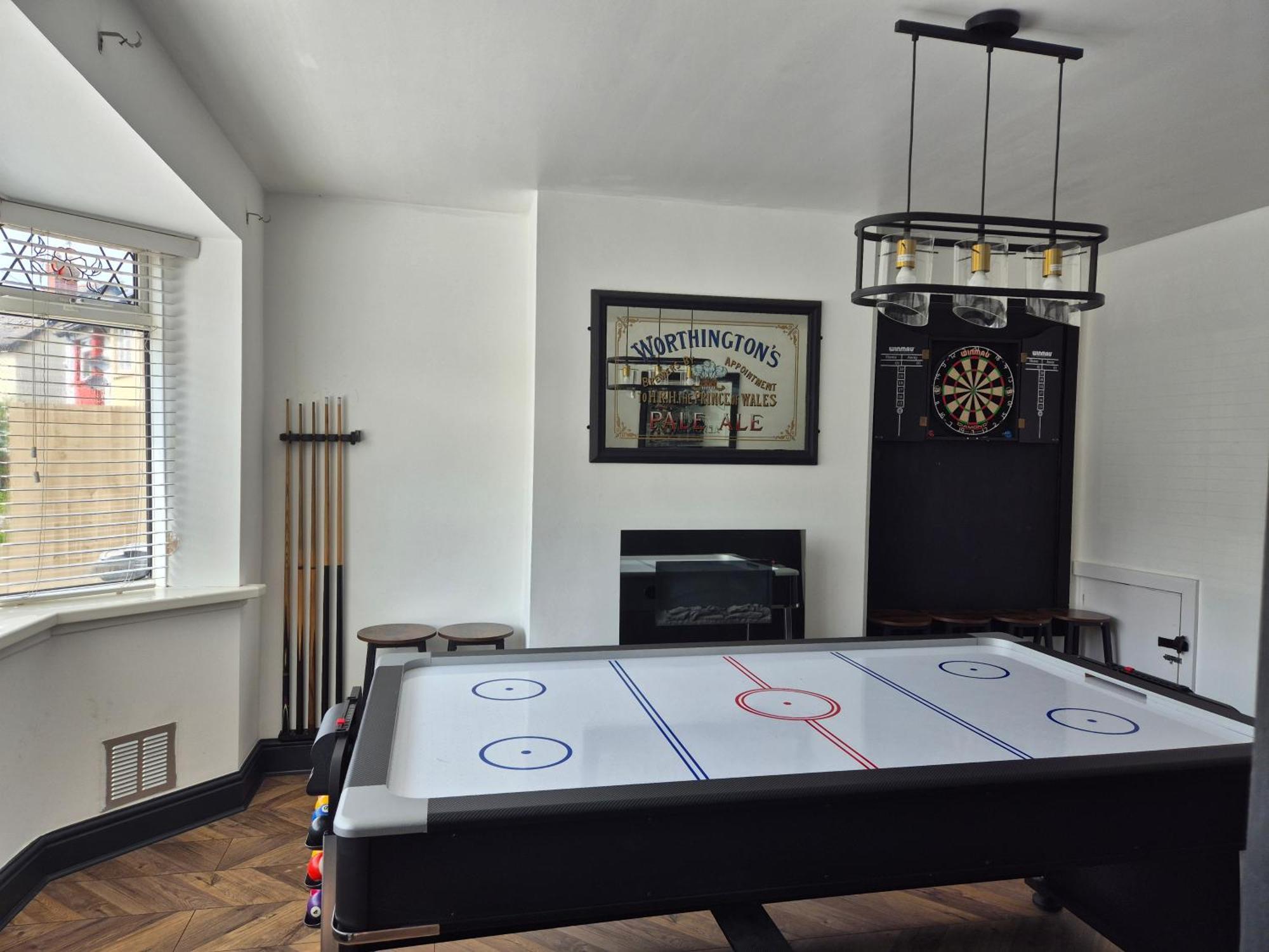 Cardiff City Centre House - Sleeps 6 Exterior photo